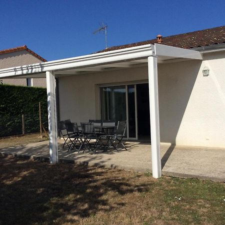 Maison D'Hotes Saint-Julien-l'Ars Exterior foto